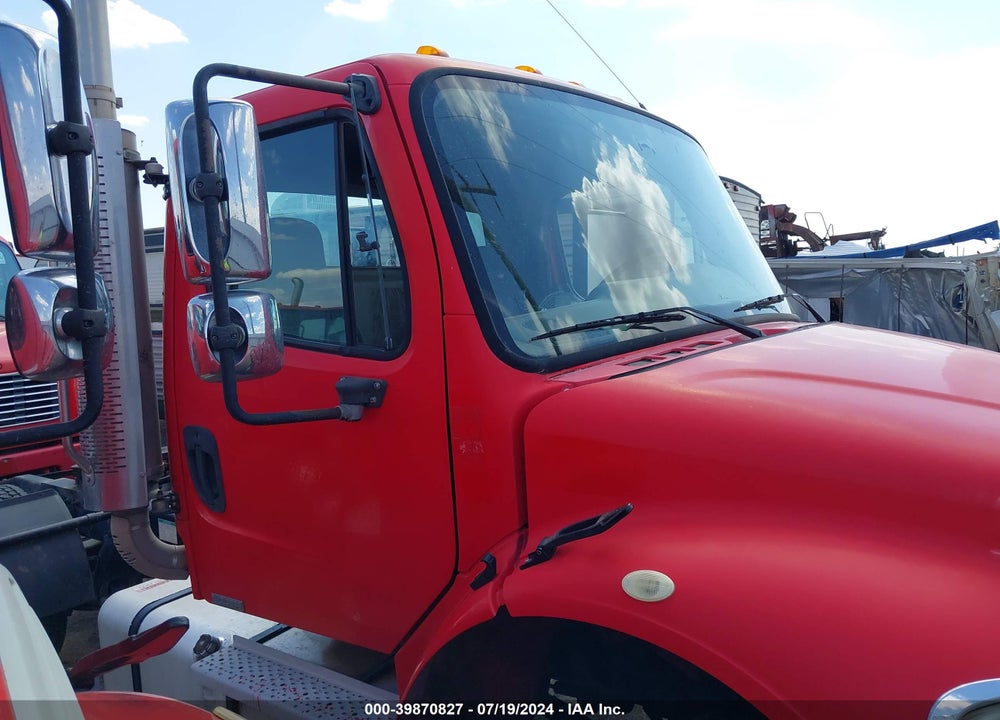 2005 FREIGHTLINER M2 106 MEDIUM DUTY VIN: 1FUBCYDJ55HU17035