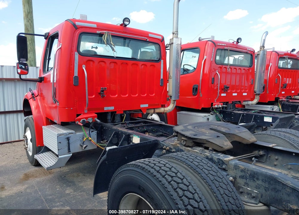 2005 FREIGHTLINER M2 106 MEDIUM DUTY VIN: 1FUBCYDJ55HU17035