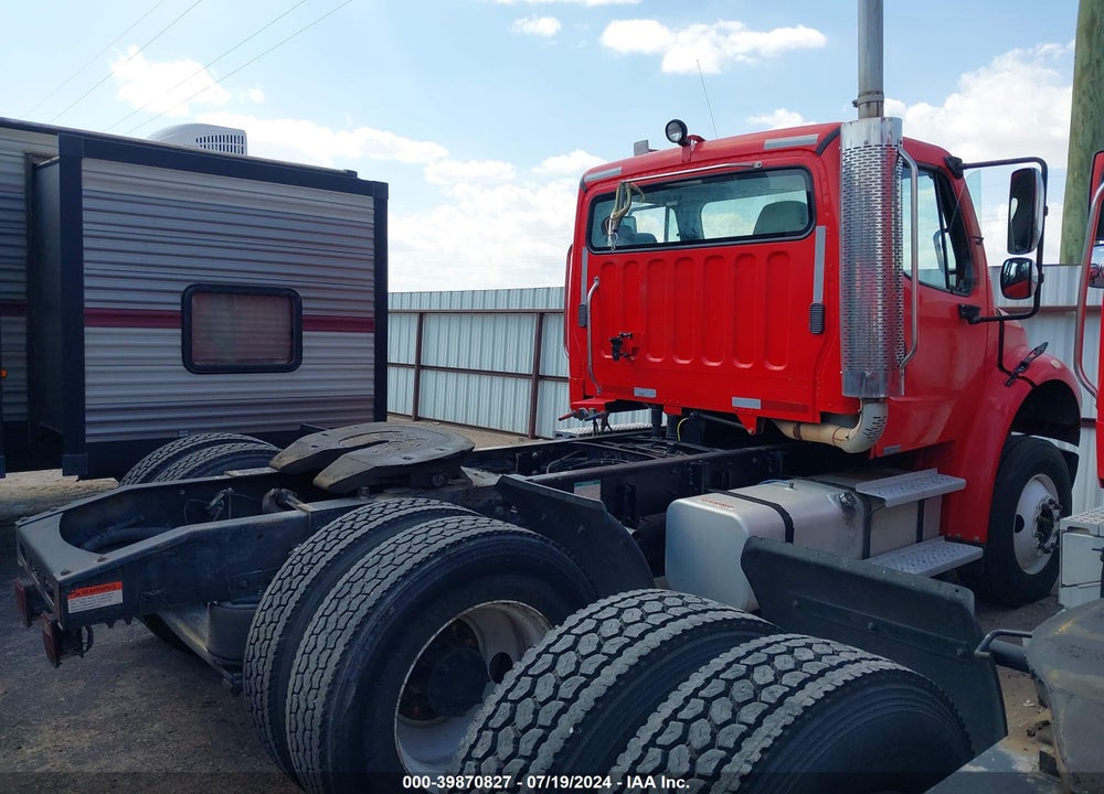 2005 FREIGHTLINER M2 106 MEDIUM DUTY VIN: 1FUBCYDJ55HU17035