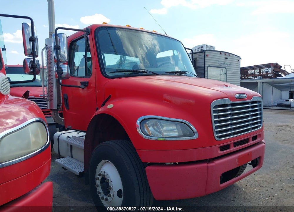 2005 FREIGHTLINER M2 106 MEDIUM DUTY VIN: 1FUBCYDJ55HU17035