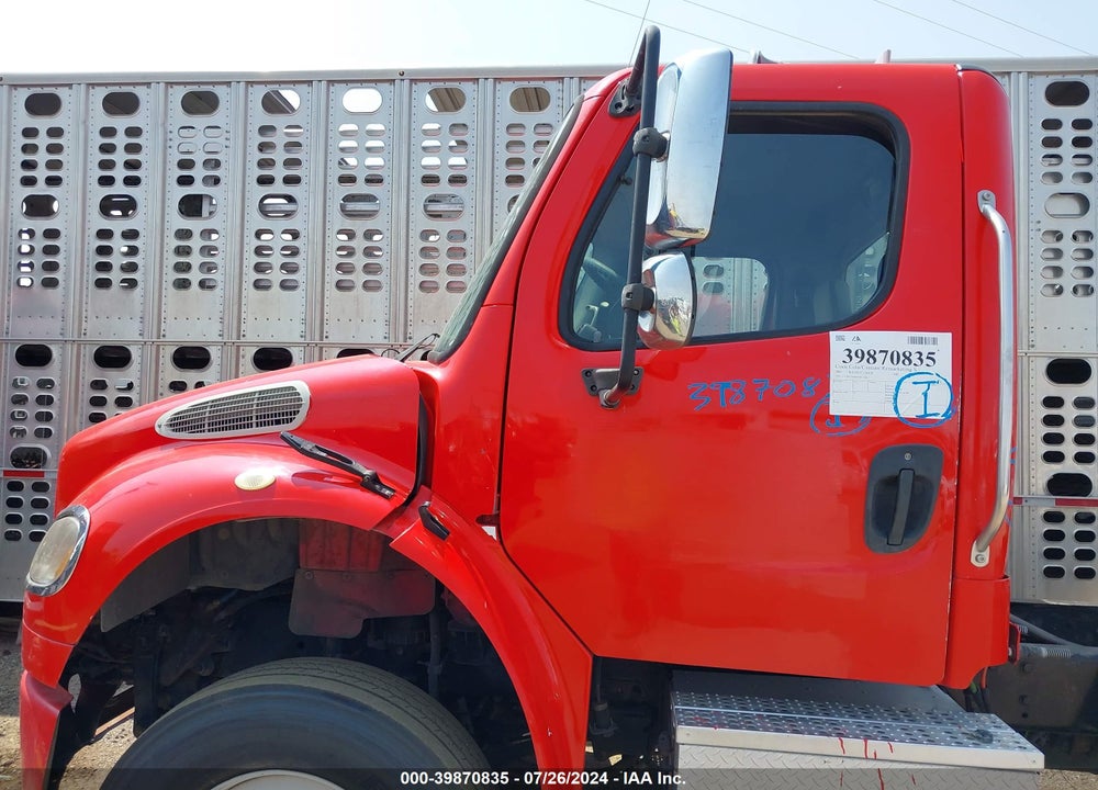 2005 FREIGHTLINER M2 106 MEDIUM DUTY VIN: 1FUBCYDJ05HU17041