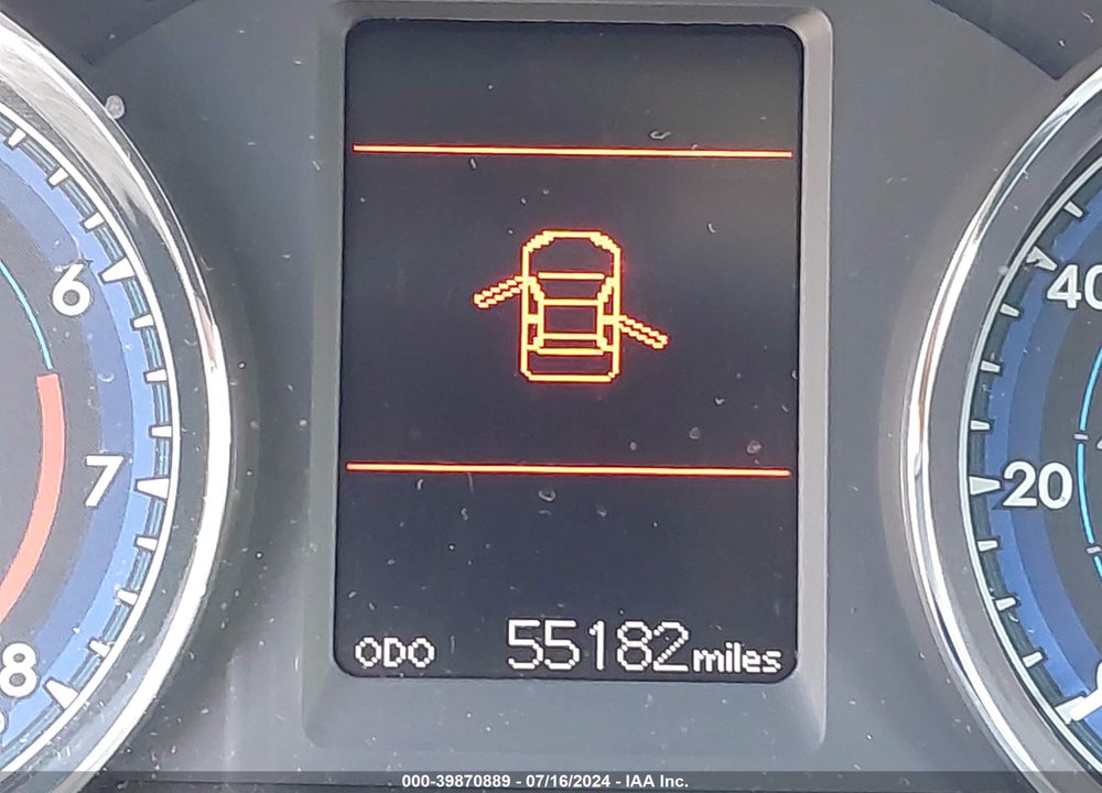 2018 TOYOTA COROLLA LE VIN: 5YFBURHE1JP800850