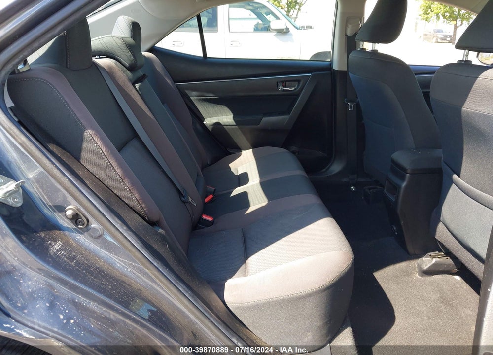 2018 TOYOTA COROLLA LE VIN: 5YFBURHE1JP800850
