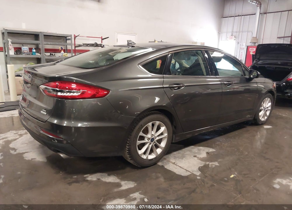 2019 FORD FUSION SE VIN: 3FA6P0HD2KR251057