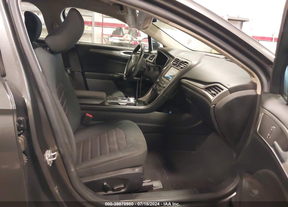 2019 FORD FUSION SE VIN: 3FA6P0HD2KR251057