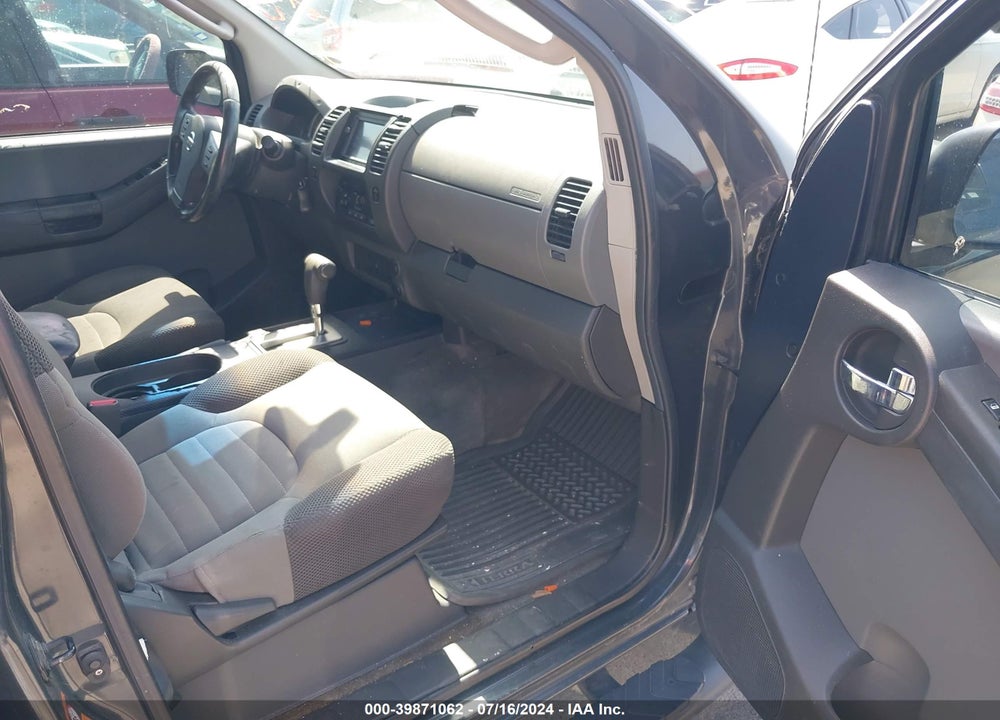 2005 NISSAN XTERRA SE VIN: 5N1AN08U15C644668