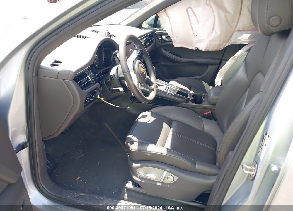 2019 PORSCHE MACAN VIN: WP1AA2A54KLB06734