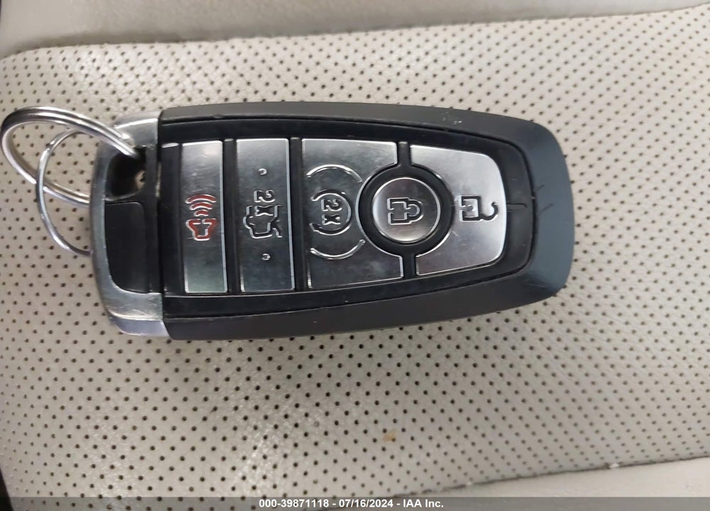 2018 FORD FUSION TITANIUM VIN: 3FA6P0D95JR246841