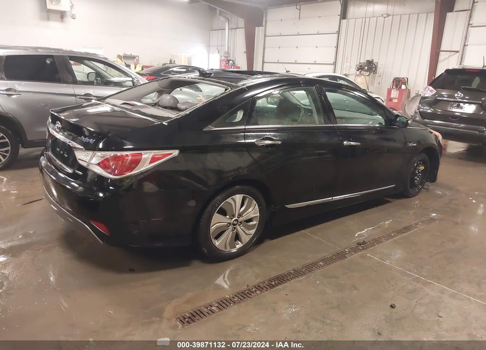 2013 HYUNDAI SONATA HYBRID LIMITED VIN: KMHEC4A4XDA051104