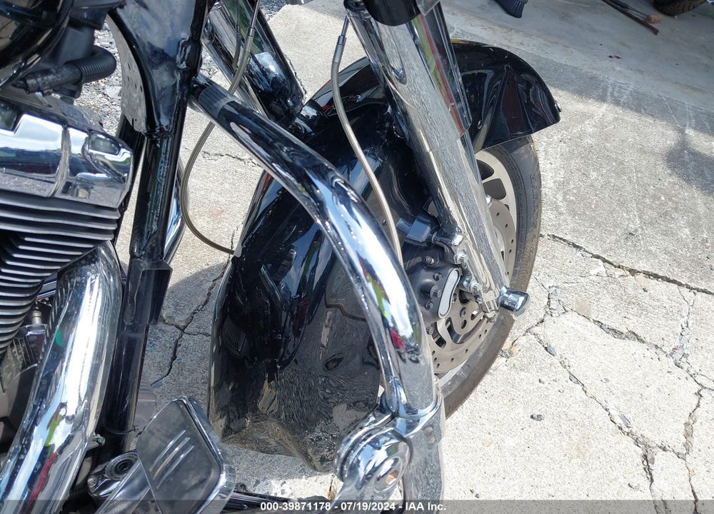 2007 HARLEY-DAVIDSON FLHX VIN: 1HD1KB4147Y617702