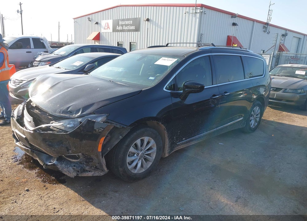 2019 CHRYSLER PACIFICA TOURING L VIN: 2C4RC1BG7KR651195