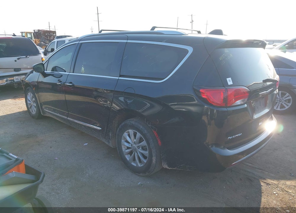 2019 CHRYSLER PACIFICA TOURING L VIN: 2C4RC1BG7KR651195