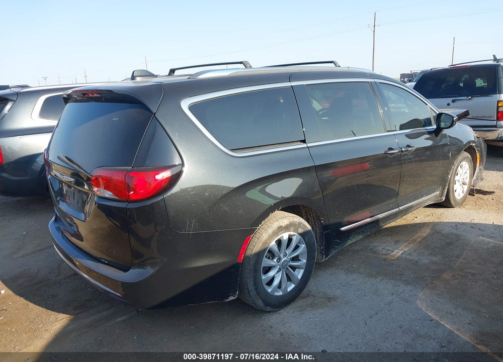 2019 CHRYSLER PACIFICA TOURING L VIN: 2C4RC1BG7KR651195