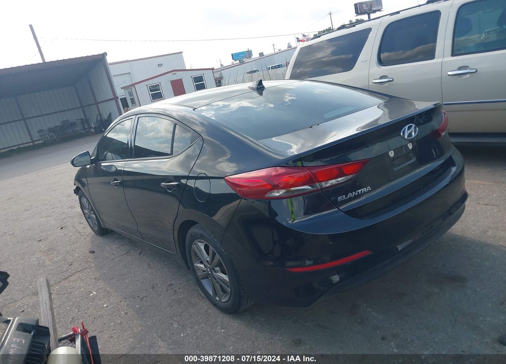 2018 HYUNDAI ELANTRA SEL VIN: 5NPD84LF8JH289604