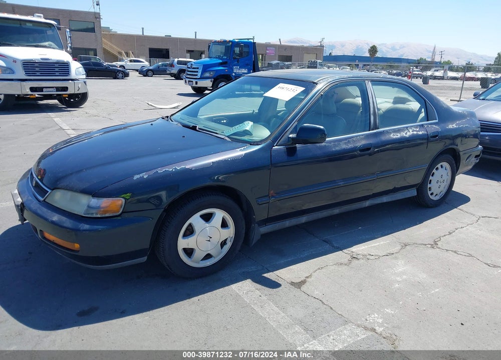 1996 HONDA ACCORD EX/EX-R VIN: 1HGCD5656TA125764