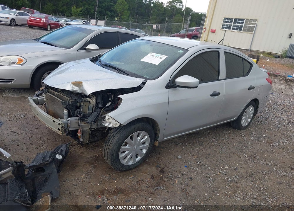 2018 NISSAN VERSA VIN: 3N1CN7AP8JL811135