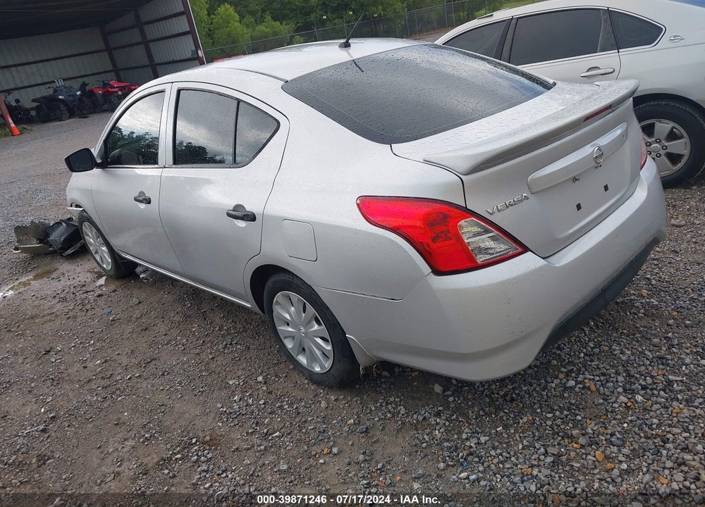 2018 NISSAN VERSA VIN: 3N1CN7AP8JL811135