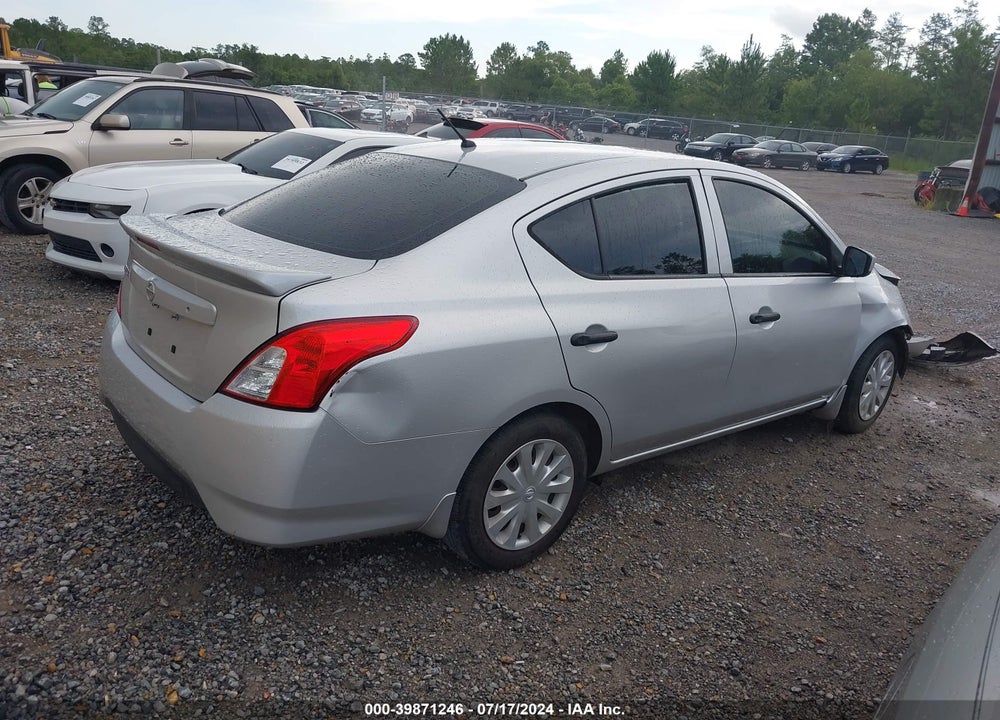 2018 NISSAN VERSA VIN: 3N1CN7AP8JL811135
