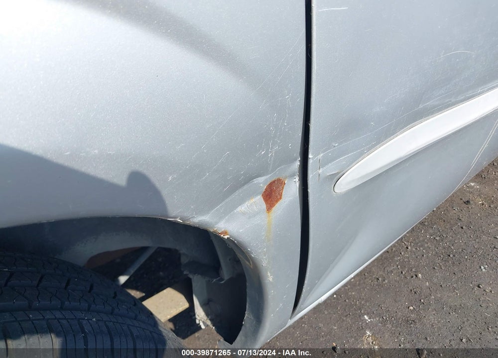 2001 CHRYSLER VOYAGER VIN: 1C4GJ25B61B103995