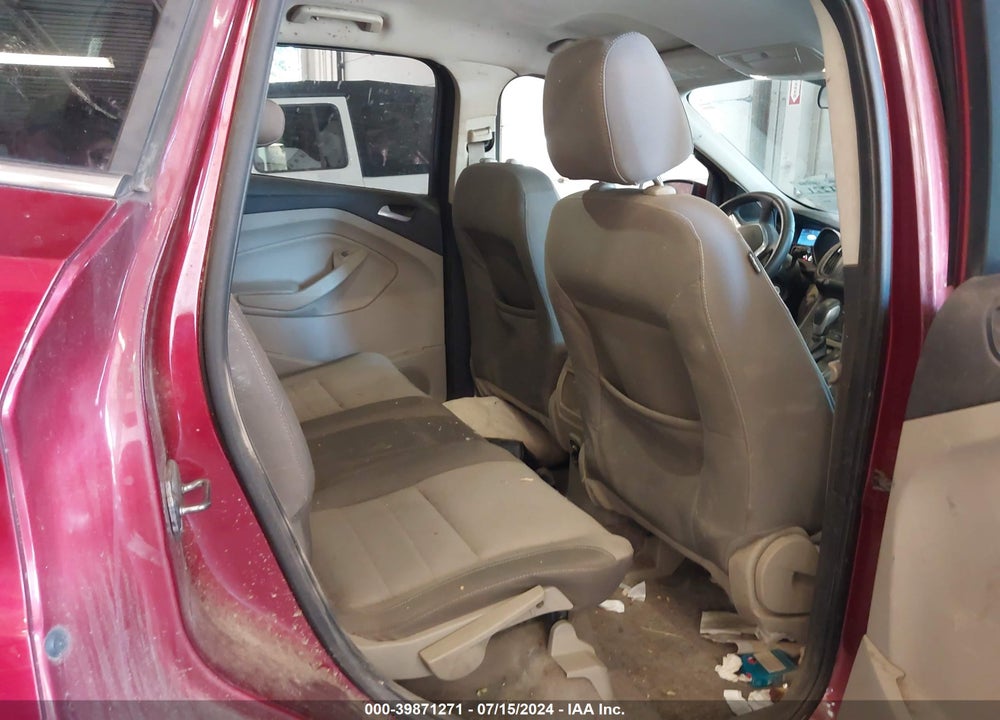 2015 FORD ESCAPE SE VIN: 1FMCU9G99FUA83211