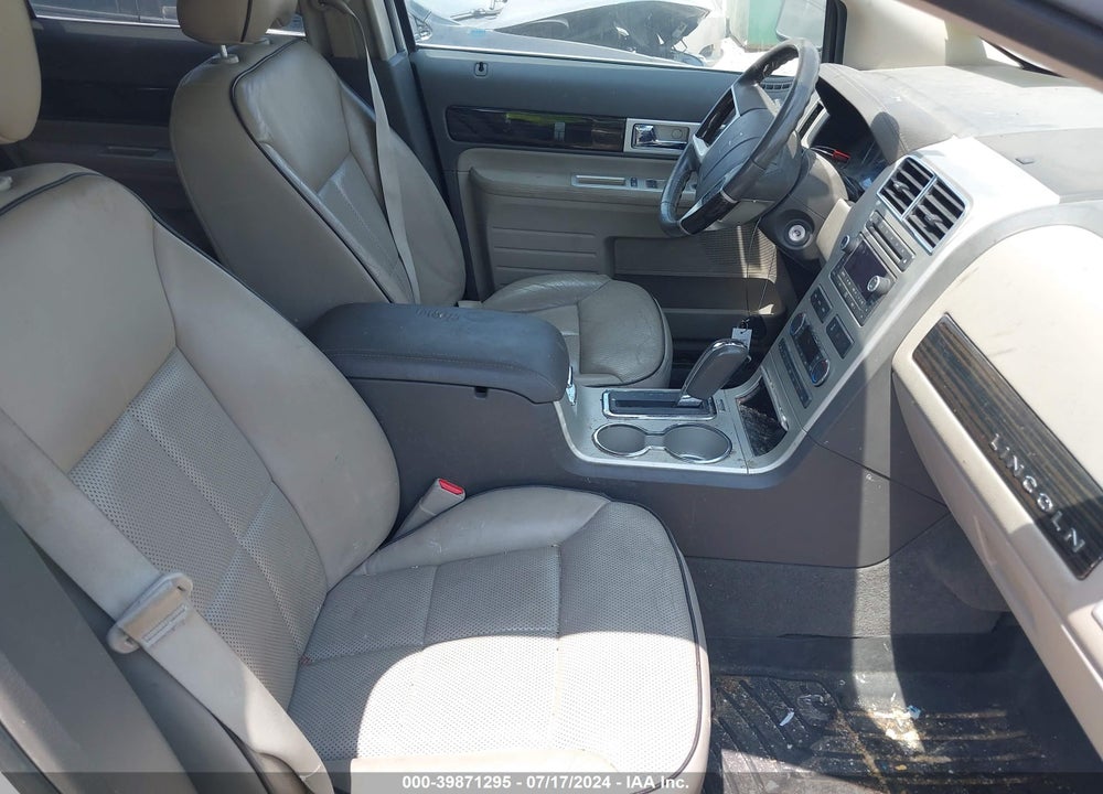 2008 LINCOLN MKX VIN: 2LMDU88C88BJ37104