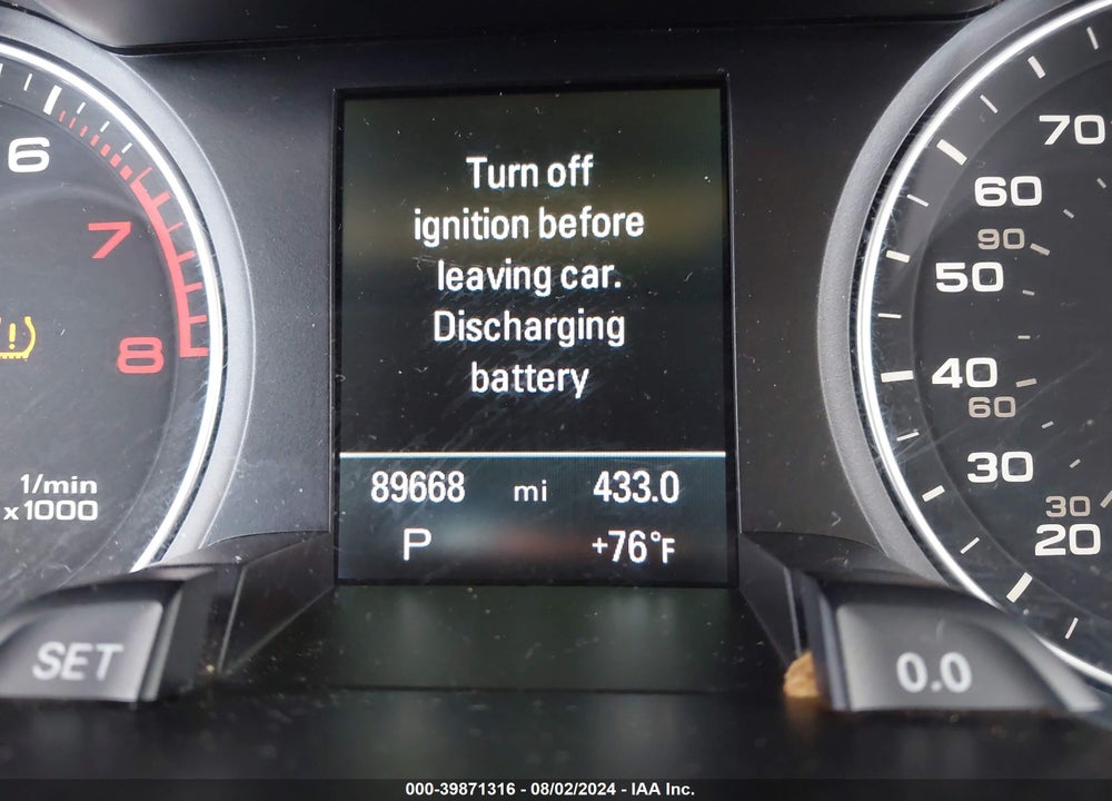 2013 AUDI A4 2.0T PREMIUM VIN: WAUBFAFL7DA161747