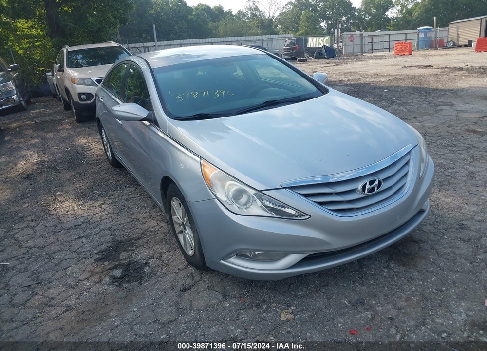 2013 HYUNDAI SONATA GLS VIN: 5NPEB4AC8DH503784