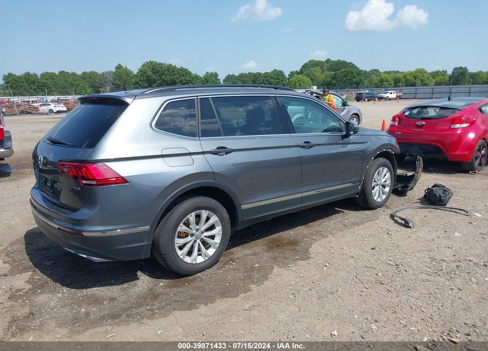 2018 VOLKSWAGEN TIGUAN 2.0T SE/2.0T SEL VIN: 3VV3B7AX5JM171287