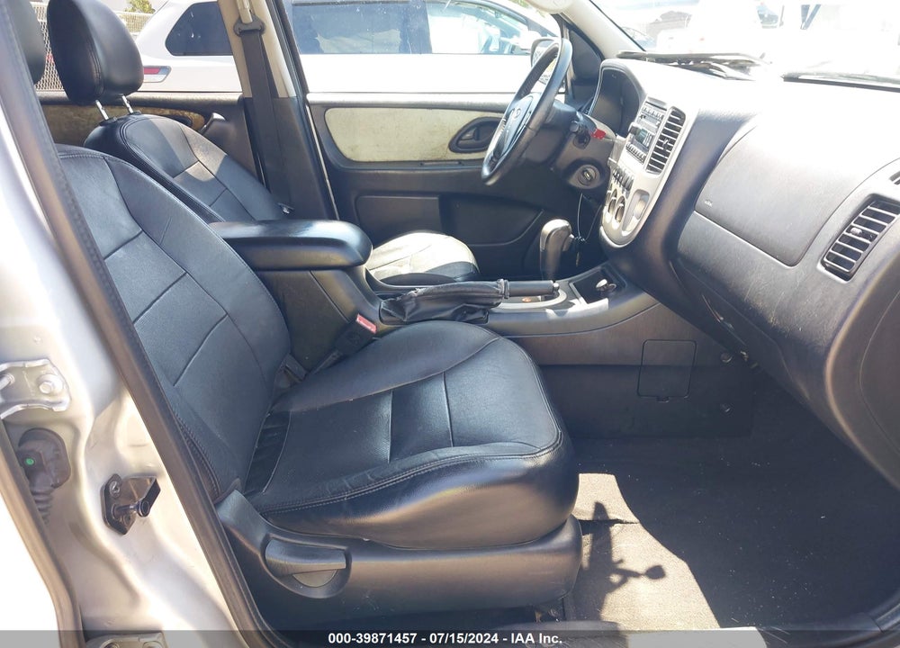 2005 FORD ESCAPE LIMITED VIN: 1FMYU04145KC50651