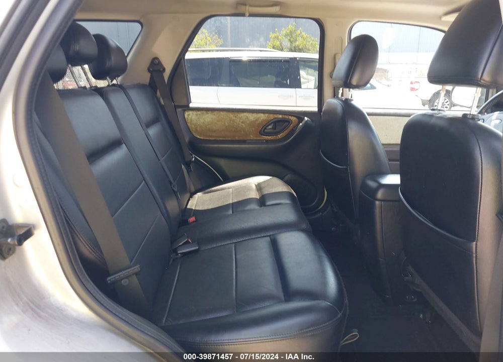 2005 FORD ESCAPE LIMITED VIN: 1FMYU04145KC50651
