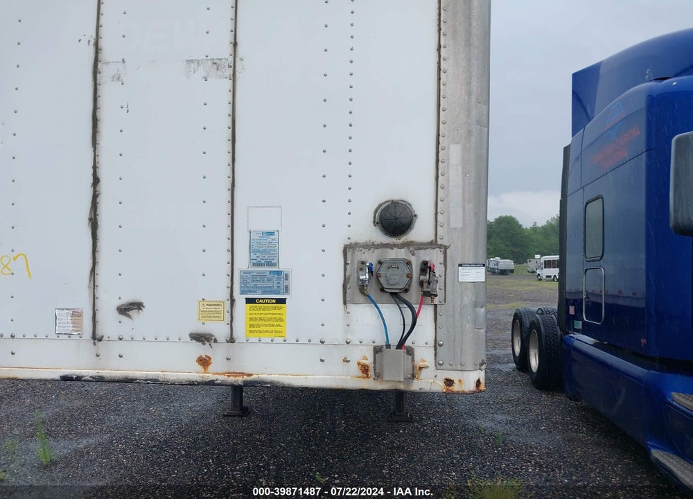 2005 STOUGHTON TRAILERS INC --- VIN: 1DW1A53245B768324
