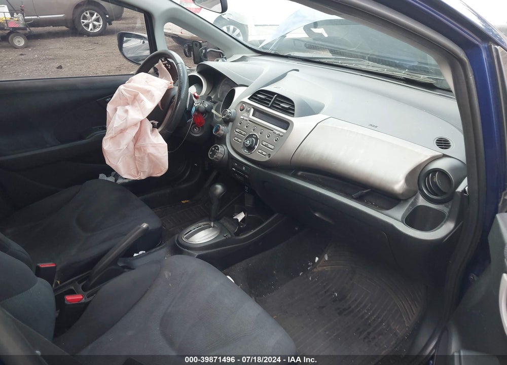 2011 HONDA FIT SPORT VIN: JHMGE8H59BC019712