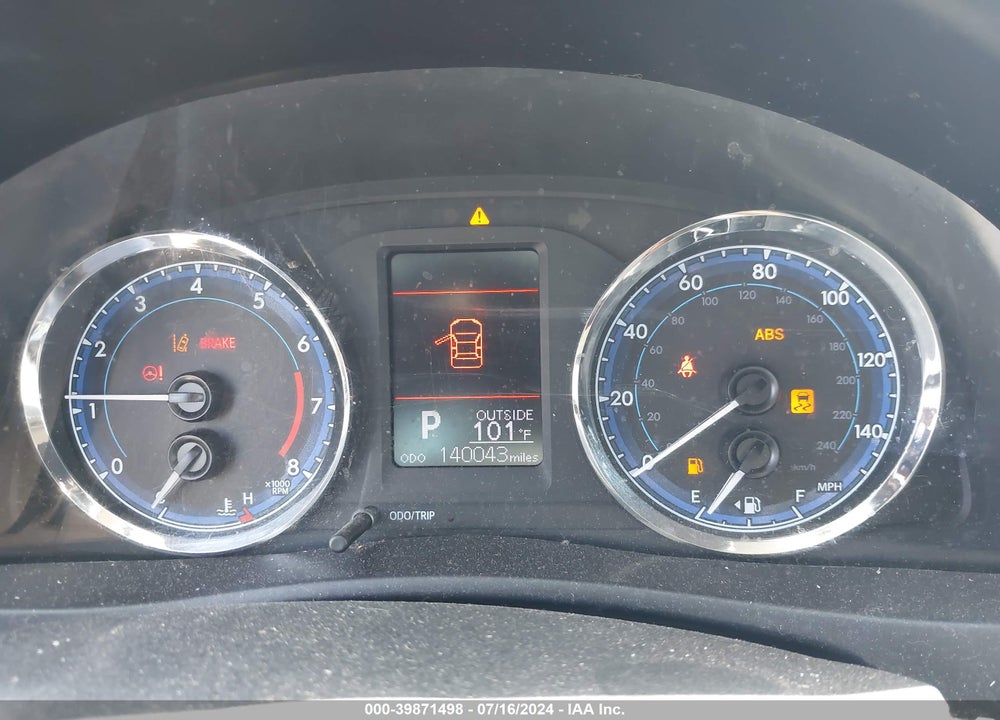 2019 TOYOTA COROLLA LE VIN: 5YFBURHE1KP924554