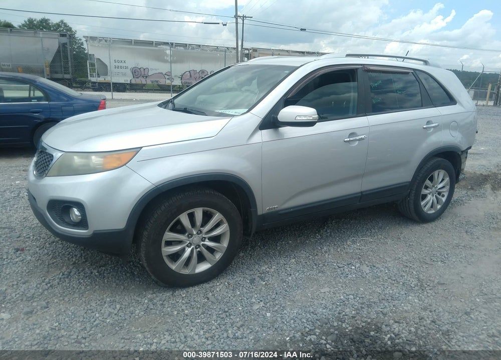 2011 KIA SORENTO EX V6 VIN: 5XYKUDA21BG036510