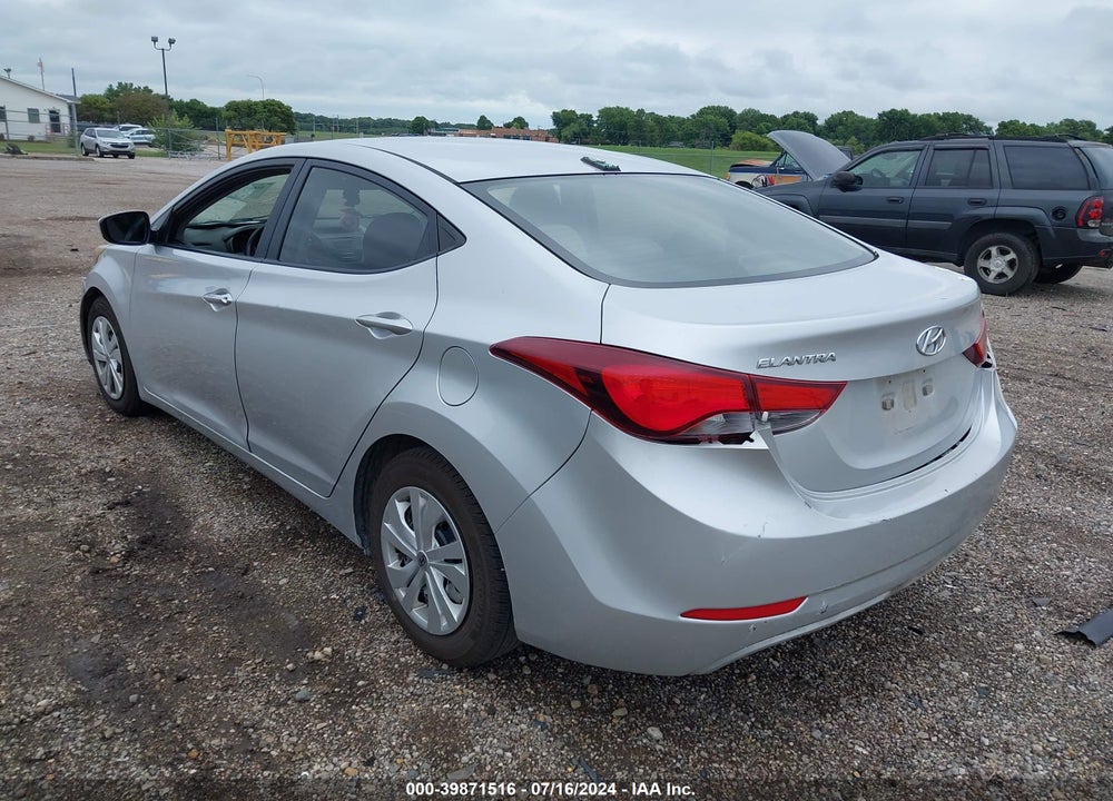 2016 HYUNDAI ELANTRA SE VIN: 5NPDH4AEXGH664542