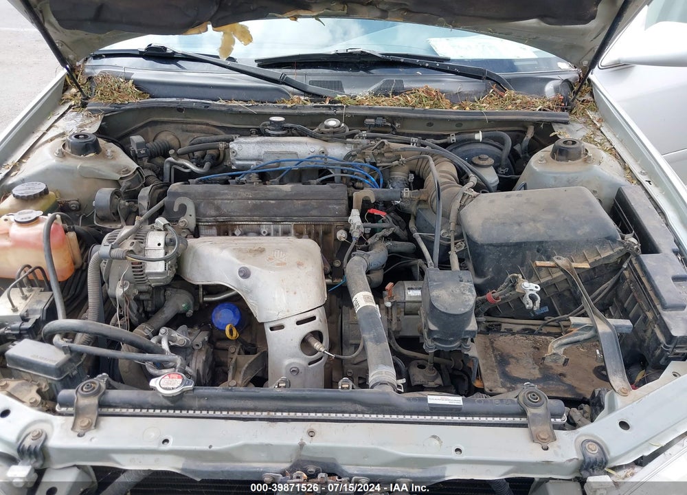 2000 TOYOTA CAMRY LE VIN: JT2BG22K2Y0441230