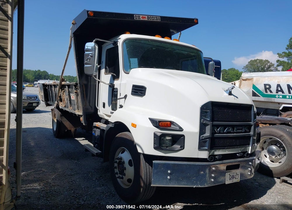 2024 MACK MD VIN: 1M2MDBAA4RS012366