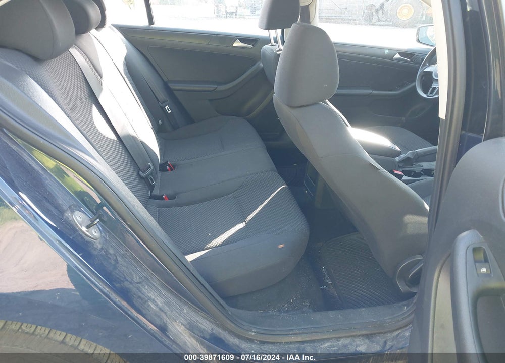 2014 VOLKSWAGEN JETTA 2.0L S VIN: 3VW2K7AJ3EM430786