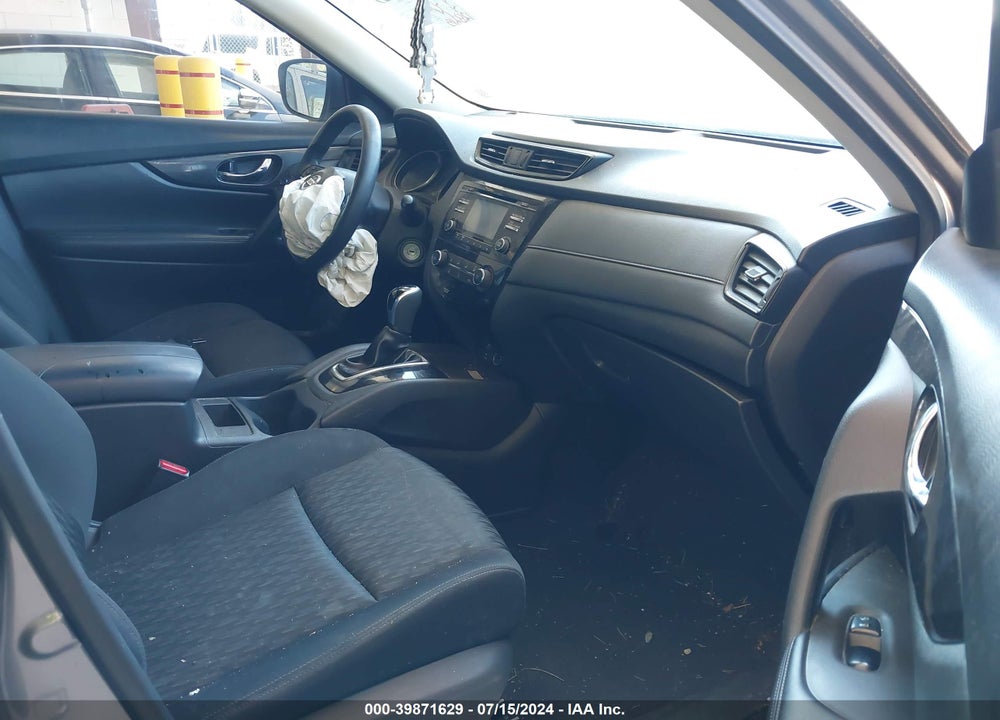 2017 NISSAN ROGUE S VIN: KNMAT2MV0HP557832