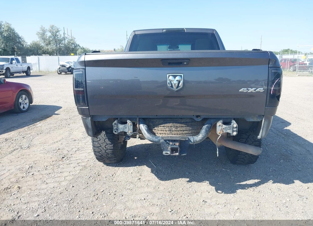 2015 RAM 2500 TRADESMAN VIN: 3C6UR5CJ9FG586914