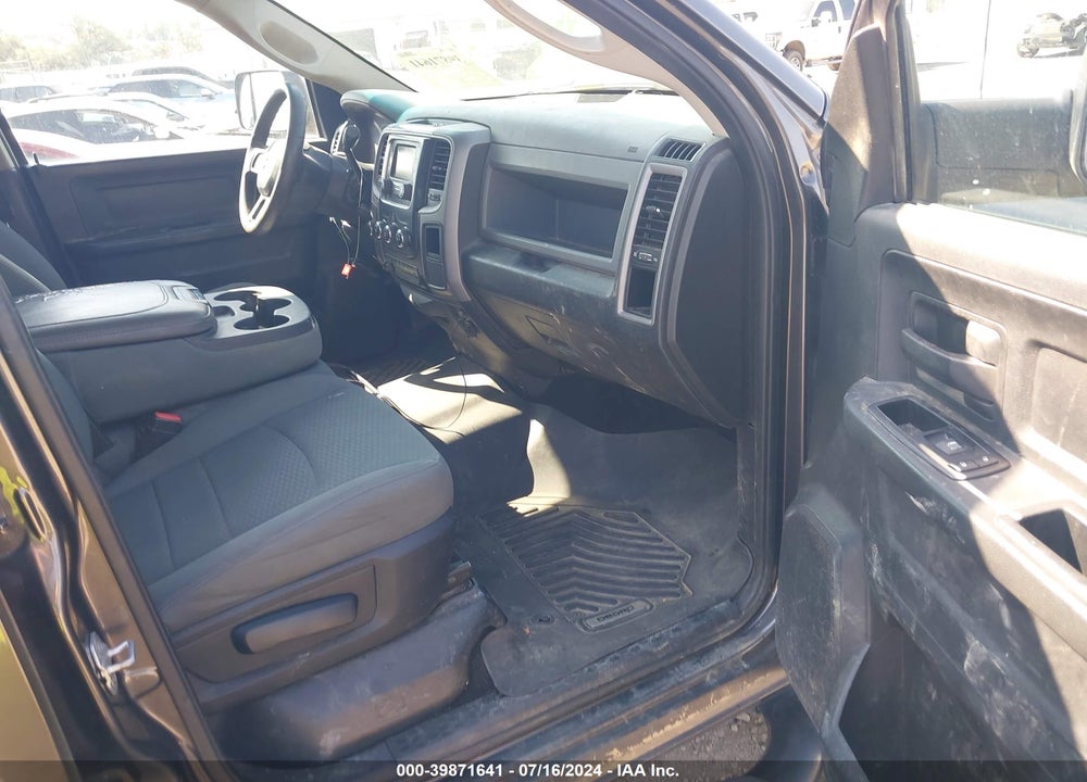 2015 RAM 2500 TRADESMAN VIN: 3C6UR5CJ9FG586914