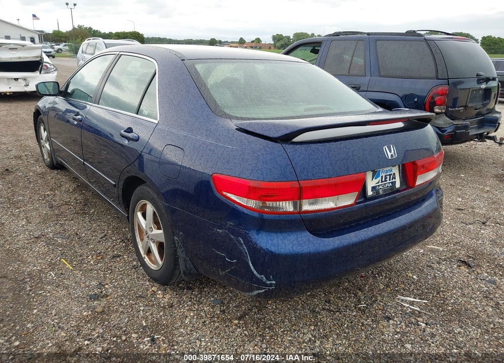 2003 HONDA ACCORD 2.4 EX VIN: JHMCM56613C041572