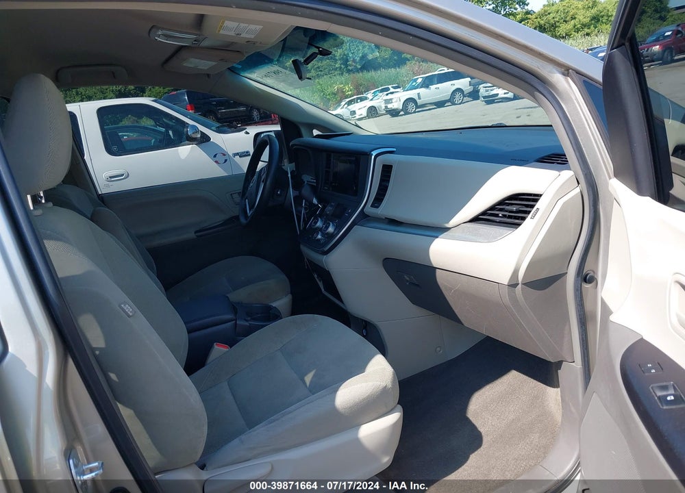 2017 TOYOTA SIENNA L 7 PASSENGER VIN: 5TDZZ3DC3HS860907