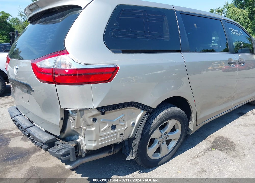 2017 TOYOTA SIENNA L 7 PASSENGER VIN: 5TDZZ3DC3HS860907