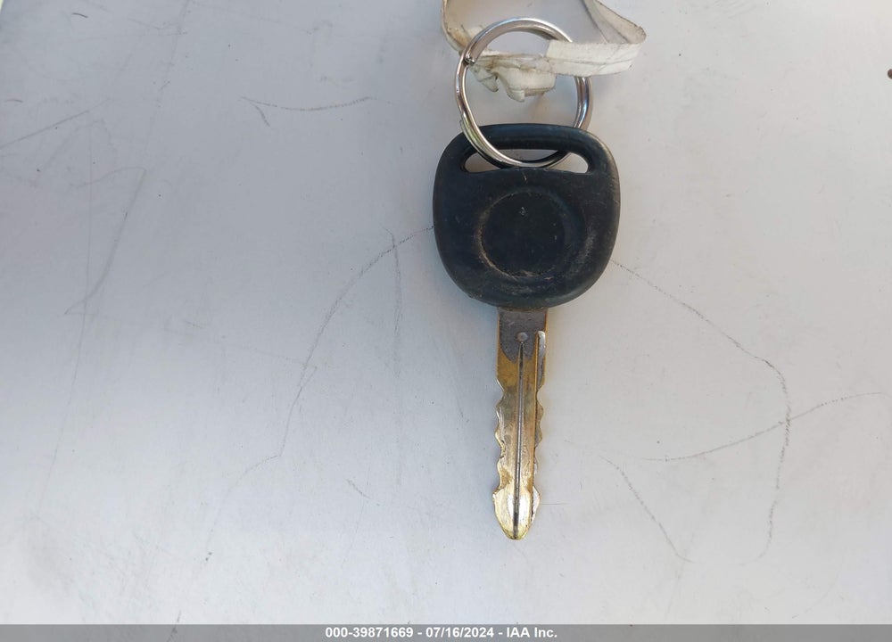 2004 CADILLAC ESCALADE STANDARD VIN: 1GYEC63T24R178722