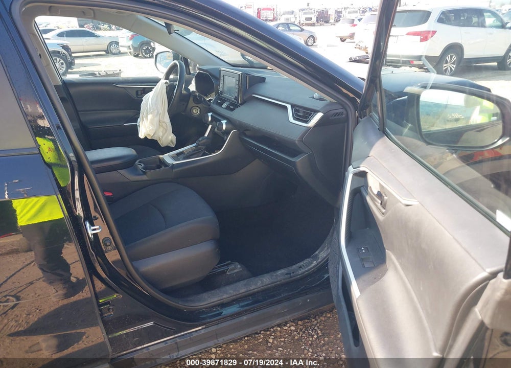 2020 TOYOTA RAV4 LE VIN: 2T3G1RFV8LW090758