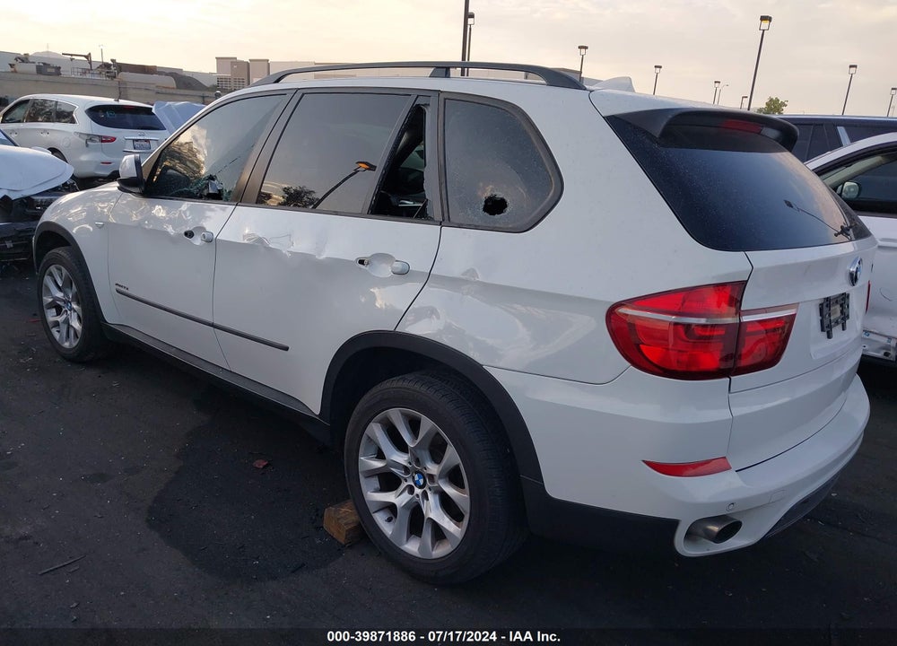 2011 BMW X5 XDRIVE35I/XDRIVE35I PREMIUM/XDRIVE35I SPORT ACTIVITY VIN: 5UXZV4C5XBL738640