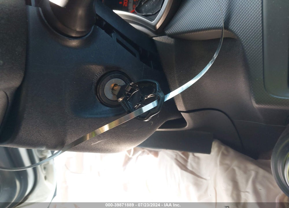 2013 SCION TC VIN: JTKJF5C72D3052221
