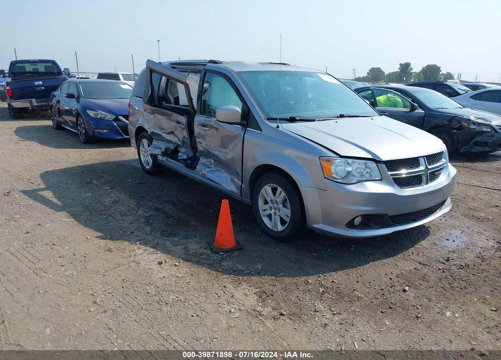 2018 DODGE GRAND CARAVAN SXT VIN: 2C4RDGCG9JR205966