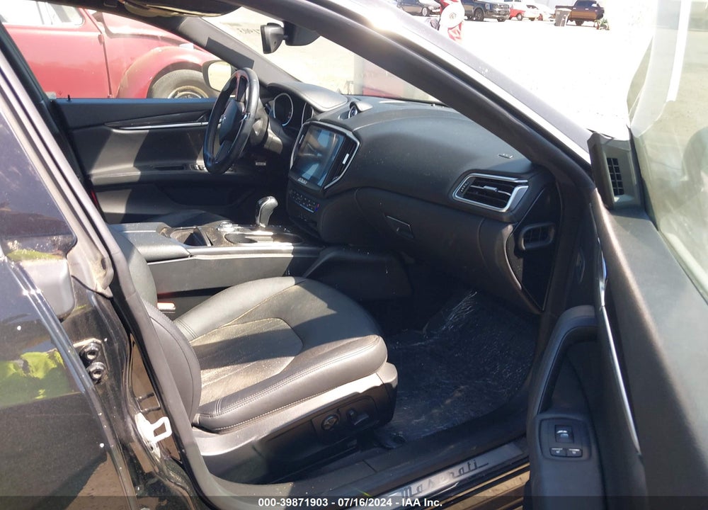 2018 MASERATI GHIBLI VIN: ZAM57XSA5J1299878